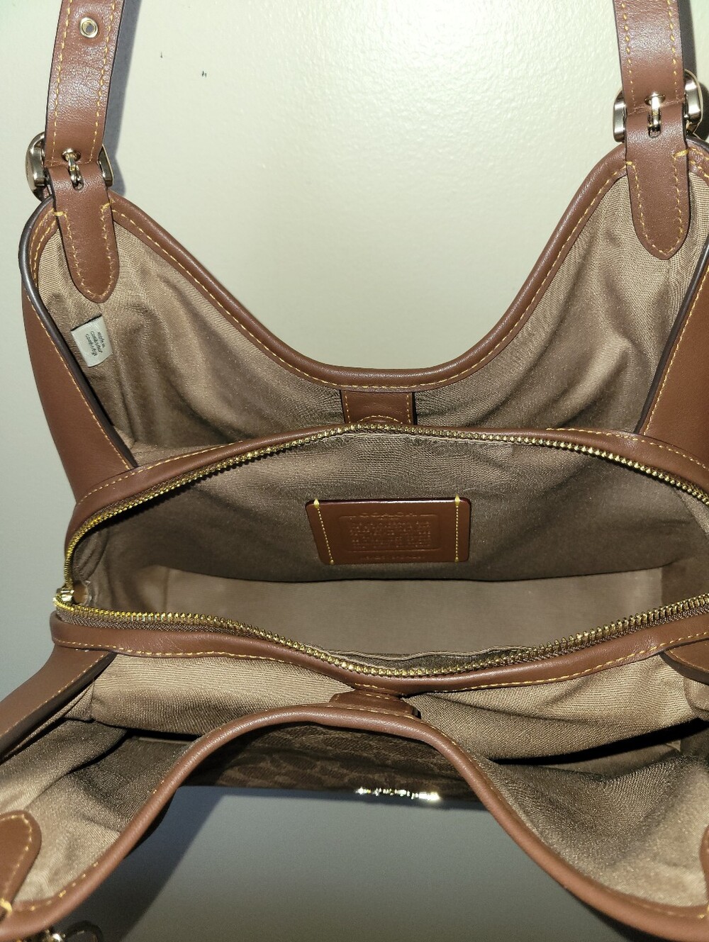 Coach Erin Shoulder Bag in Signature Canvas - Picture 4 of 5